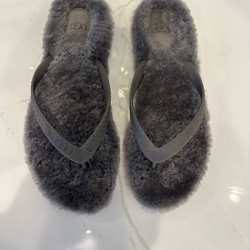 UGG Women's Charcoal Fluffy Slippers